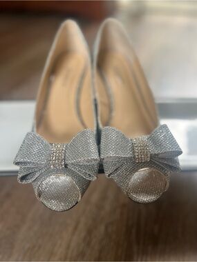 J.Renee Silver Peep-Toe Heels with Sparkling Bow